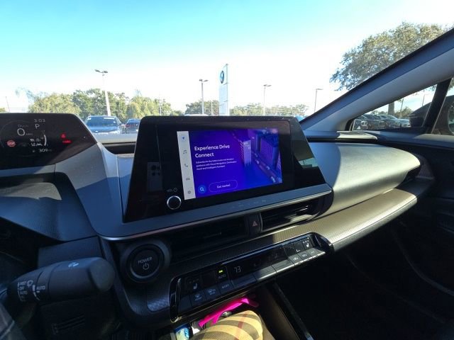 Used 2024 Toyota Prius XLE image 13