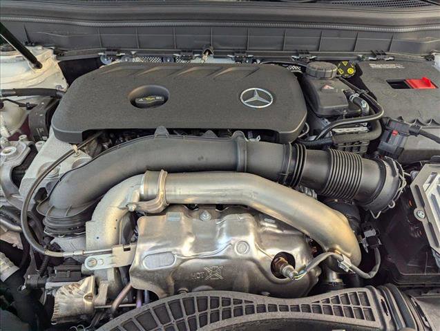 New 2025 Mercedes-Benz GLB 250 image 15