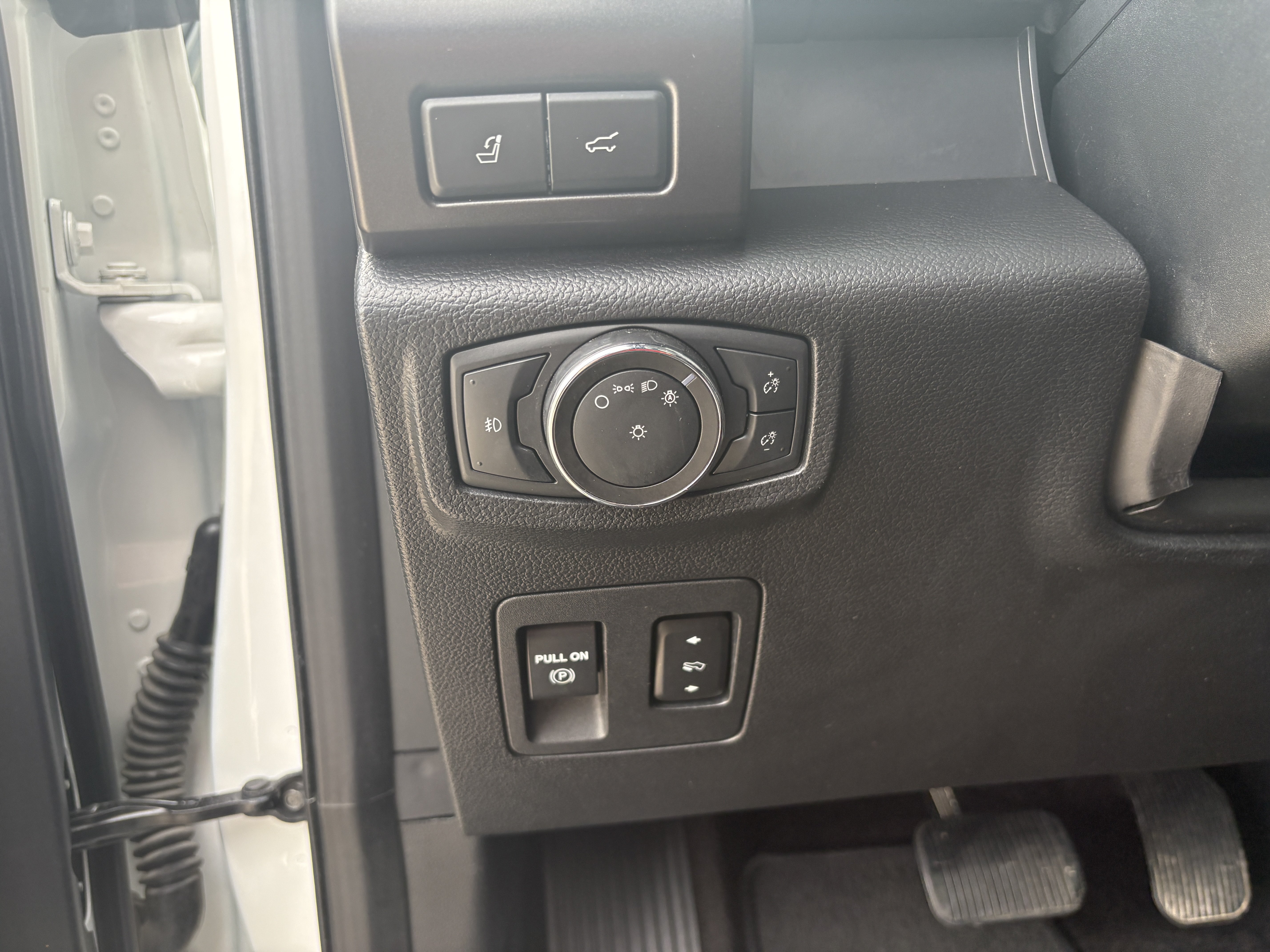 Used 2021 Ford Expedition Limited AWD/4WD image 13