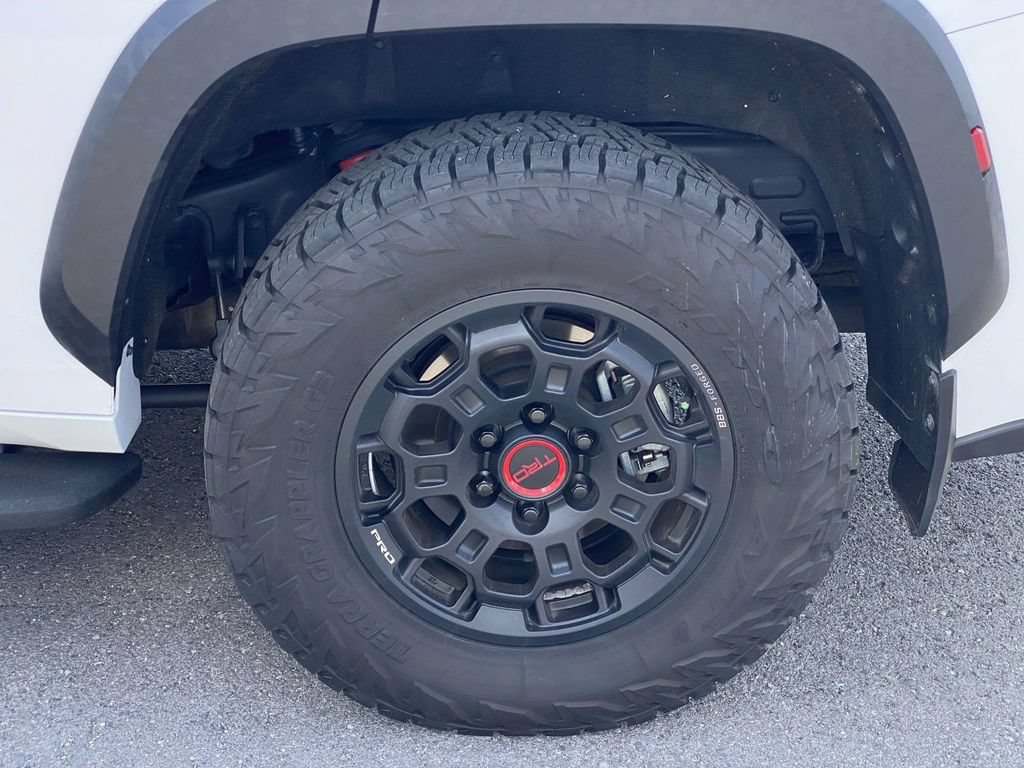 Used 2023 Toyota Sequoia TRD Pro AWD/4WD image 43