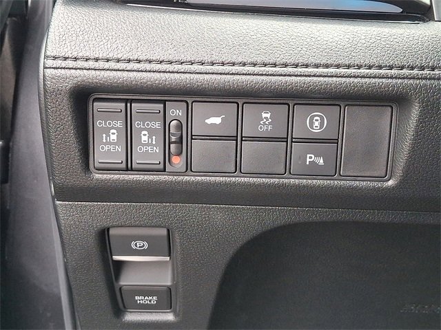 Certified 2024 Honda Odyssey Touring image 23