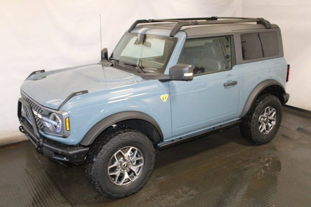 Used 2022 Ford Bronco Badlands image 2