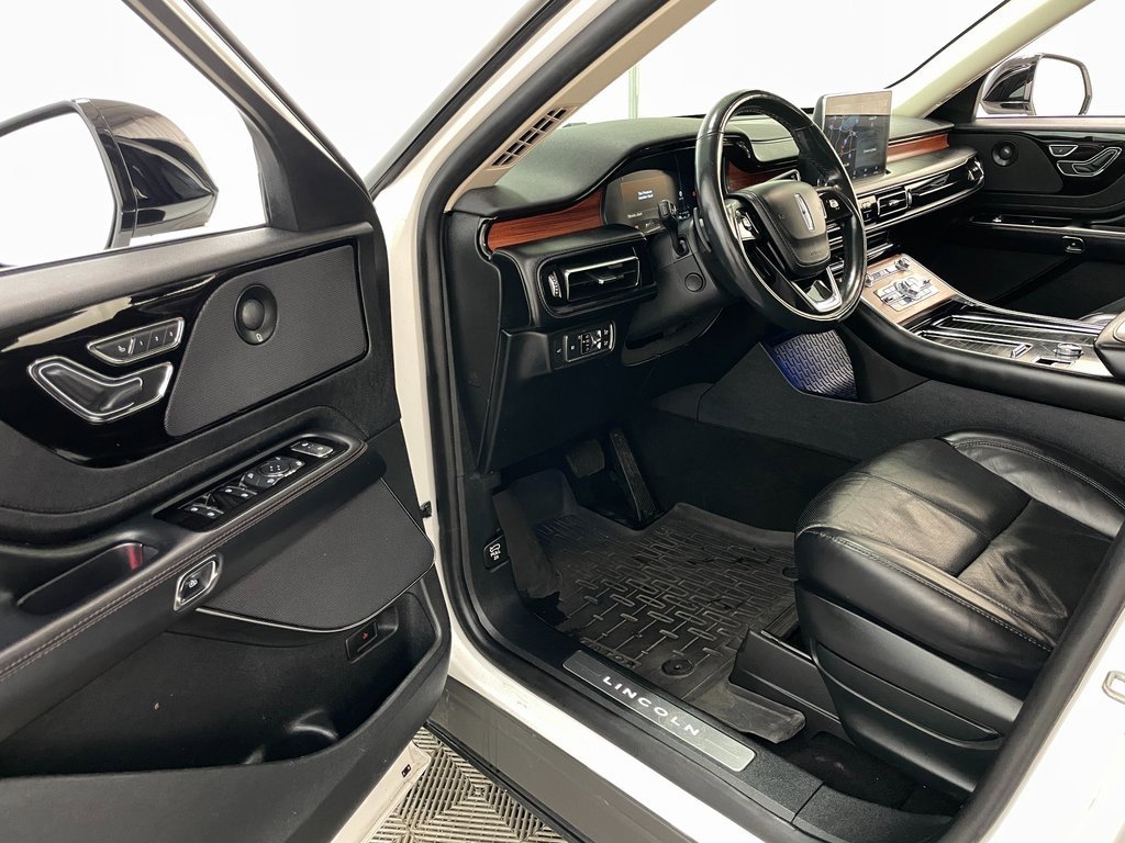 Used 2020 Lincoln Aviator Reserve w/ Elements Package Plus image 26