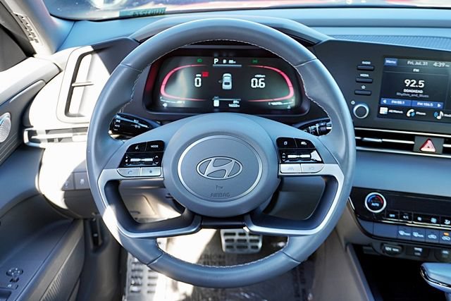 Used 2025 Hyundai Elantra Sport FWD image 18