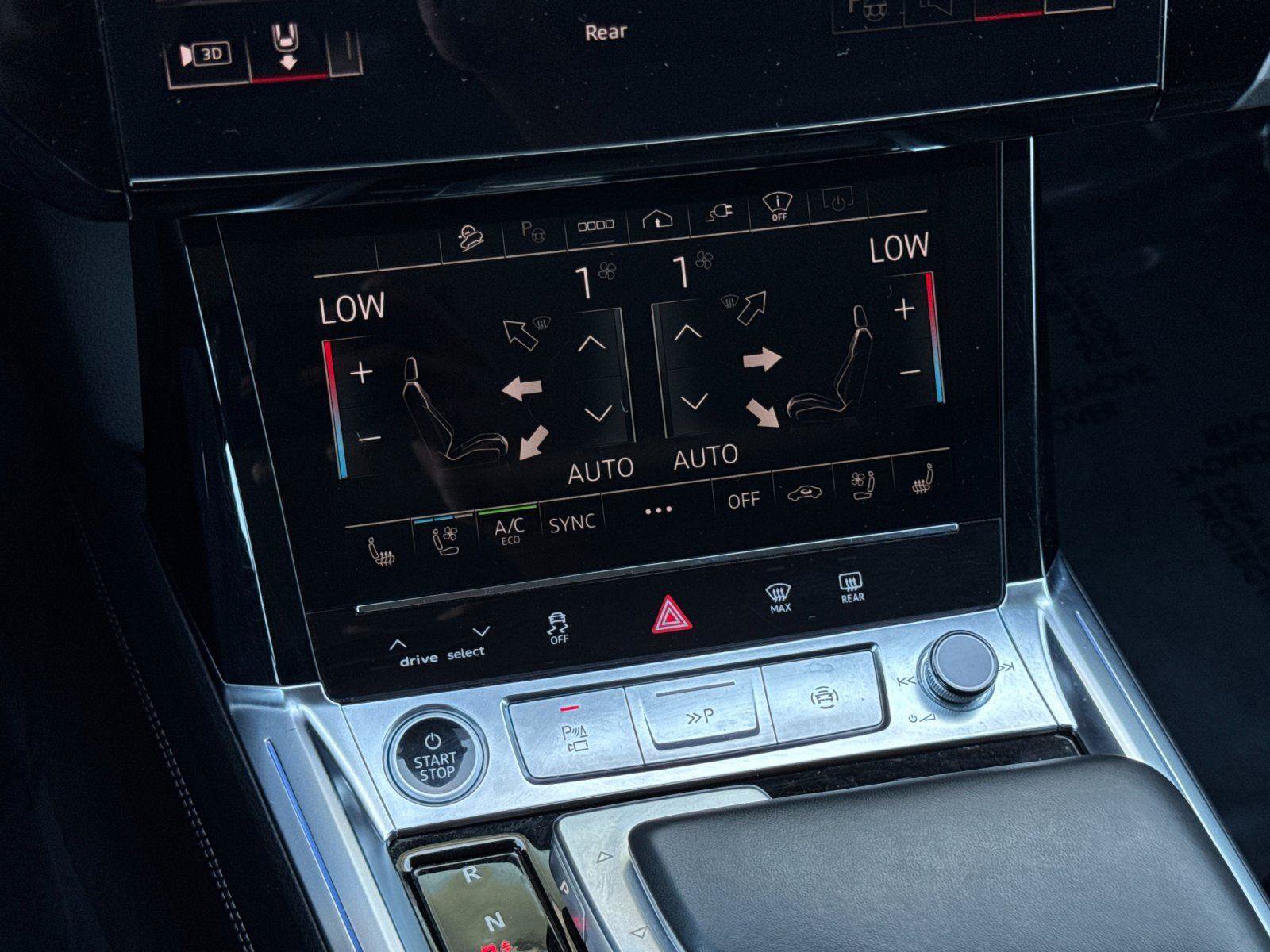 Used 2024 Audi Q8 e-tron Prestige w/ Prestige Package image 20