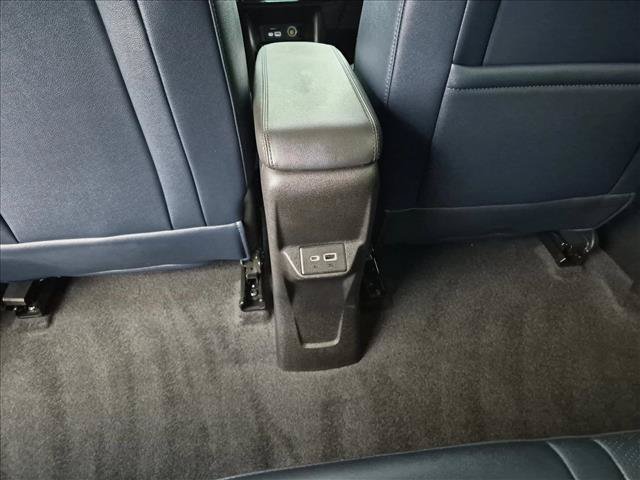 Used 2023 Chevrolet Bolt EUV LT w/ Convenience Package FWD image 18
