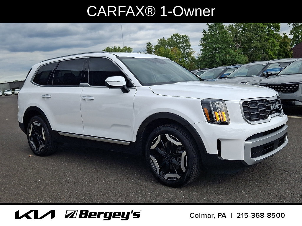 Certified 2024 Kia Telluride S w/ S Sunroof Package AWD/4WD image 3