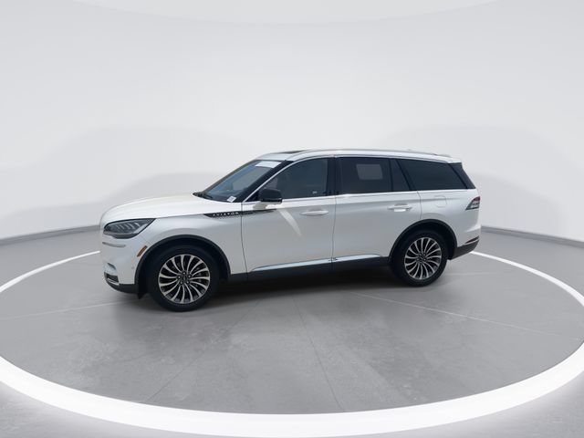 Used 2023 Lincoln Aviator Reserve w/ Equipment Group 201A RWD image 3
