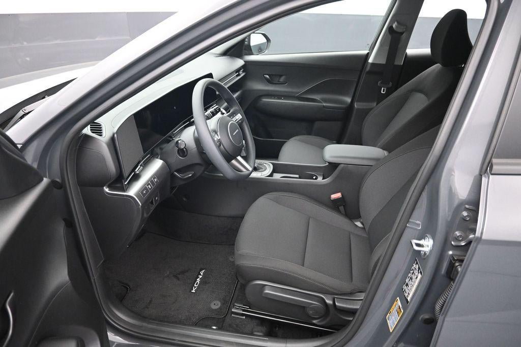 New 2027 Hyundai Kona SE FWD image 9