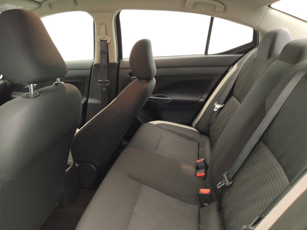 Used 2021 Nissan Versa SV FWD image 18