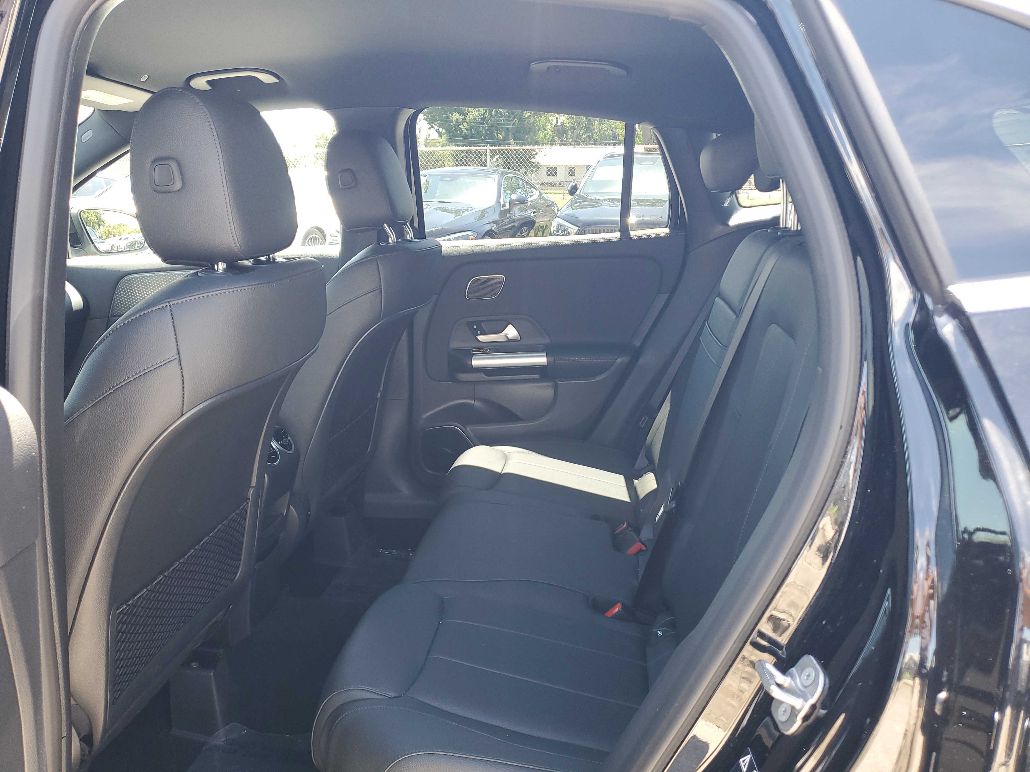 Certified 2025 Mercedes-Benz GLA 250 image 10