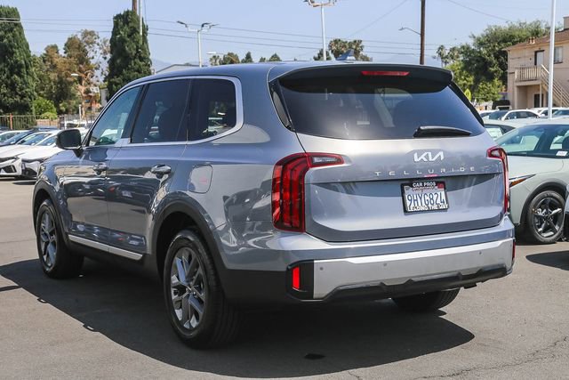Used 2024 Kia Telluride LX image 8