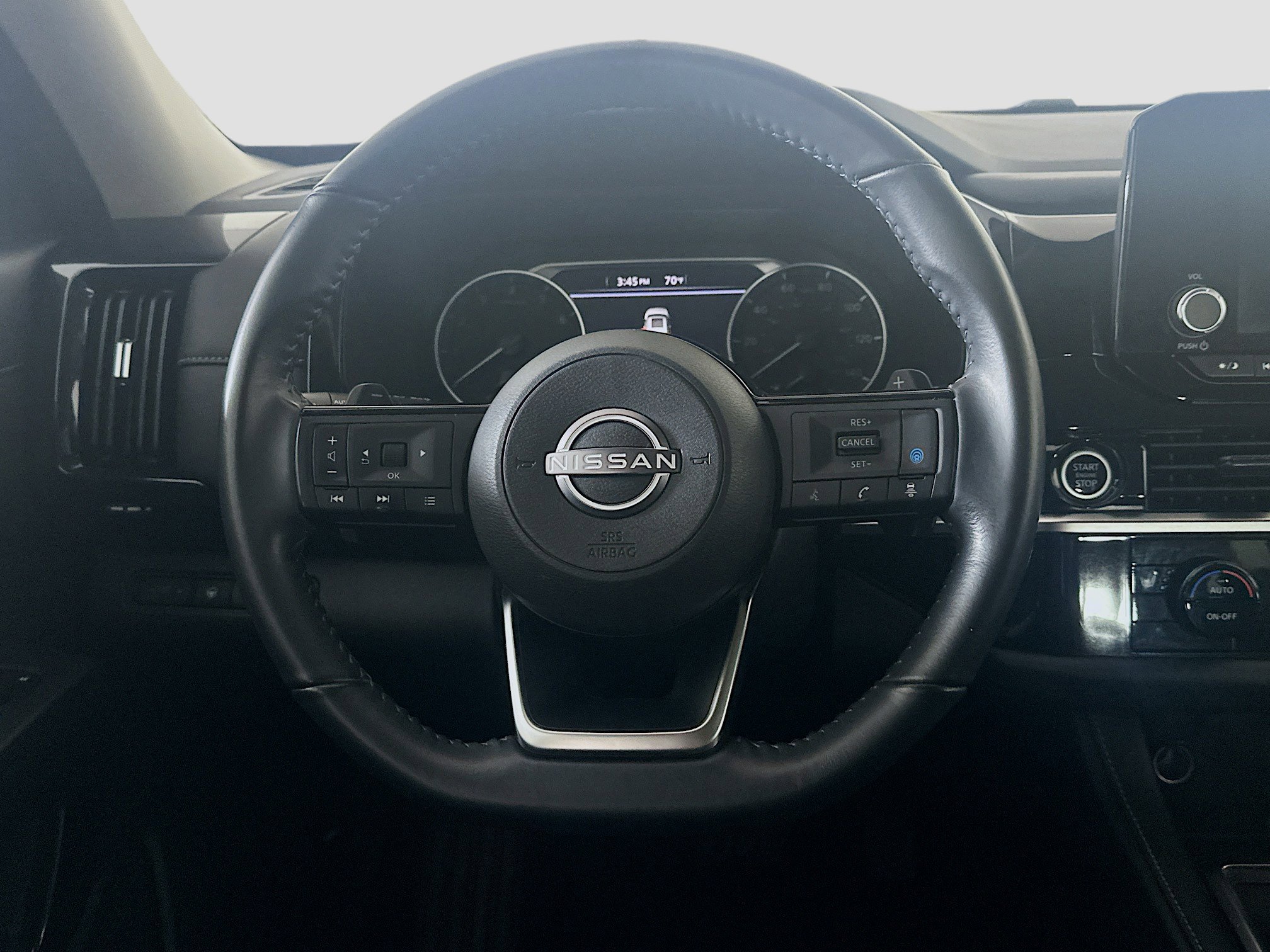 Used 2023 Nissan Pathfinder SV w/ Black Appearance Package AWD/4WD image 18