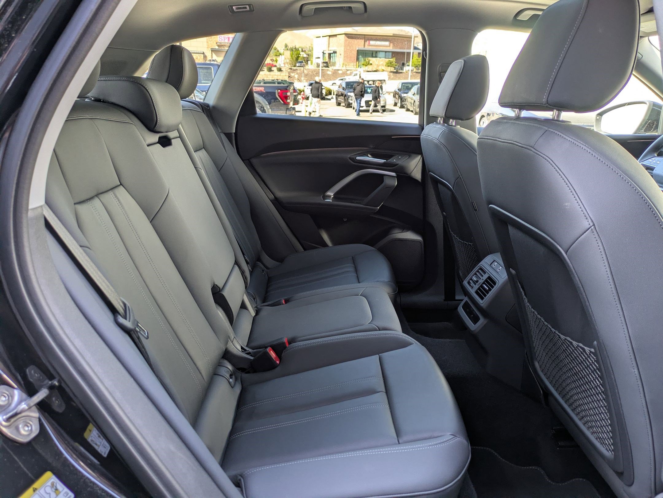 Used 2025 Audi Q5 Premium w/ Convenience Package image 27