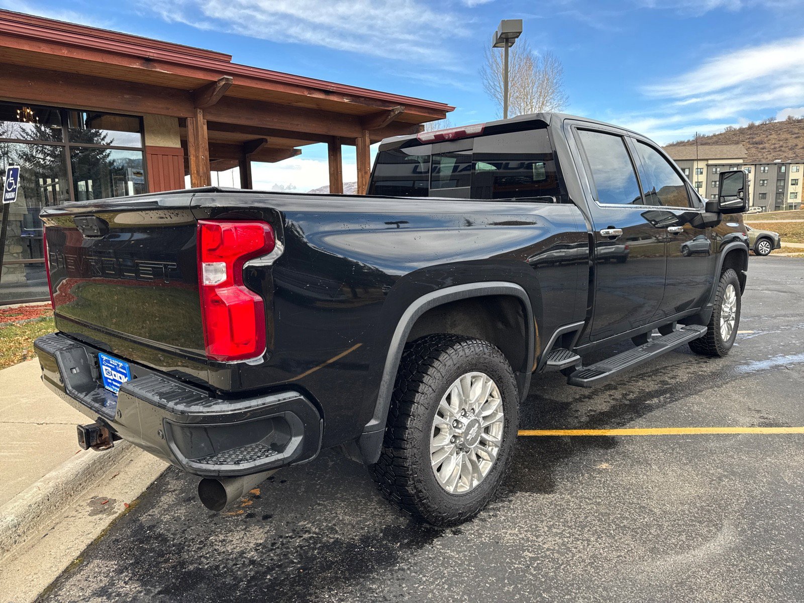 Used 2020 Chevrolet Silverado 2500 High Country w/ Z71 Off-Road Package image 10