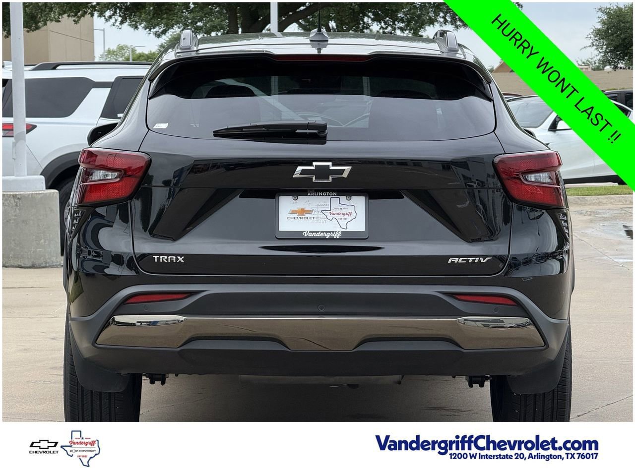 New 2026 Chevrolet Trax ACTIV w/ Sunroof Package FWD image 5