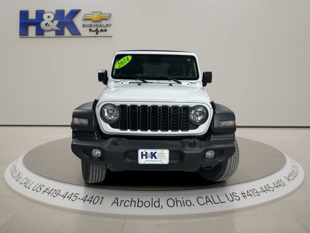 Used 2024 Jeep Wrangler Unlimited Sport AWD/4WD image 2
