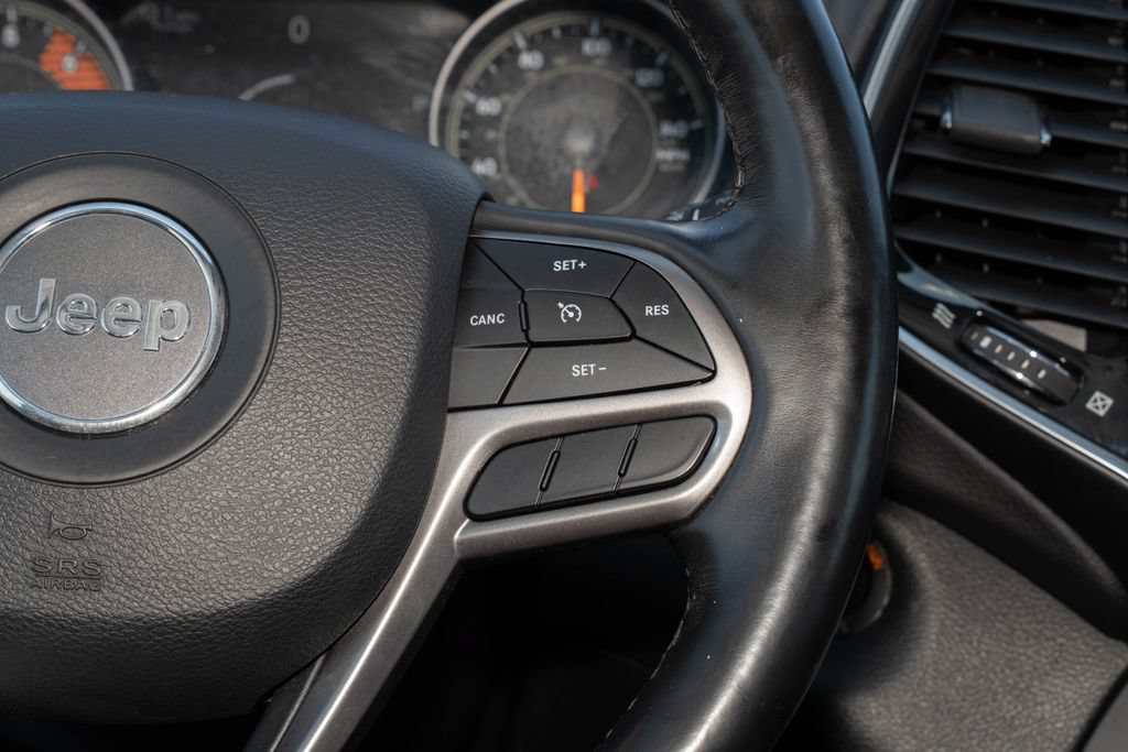 Used 2019 Jeep Cherokee Limited AWD/4WD image 28