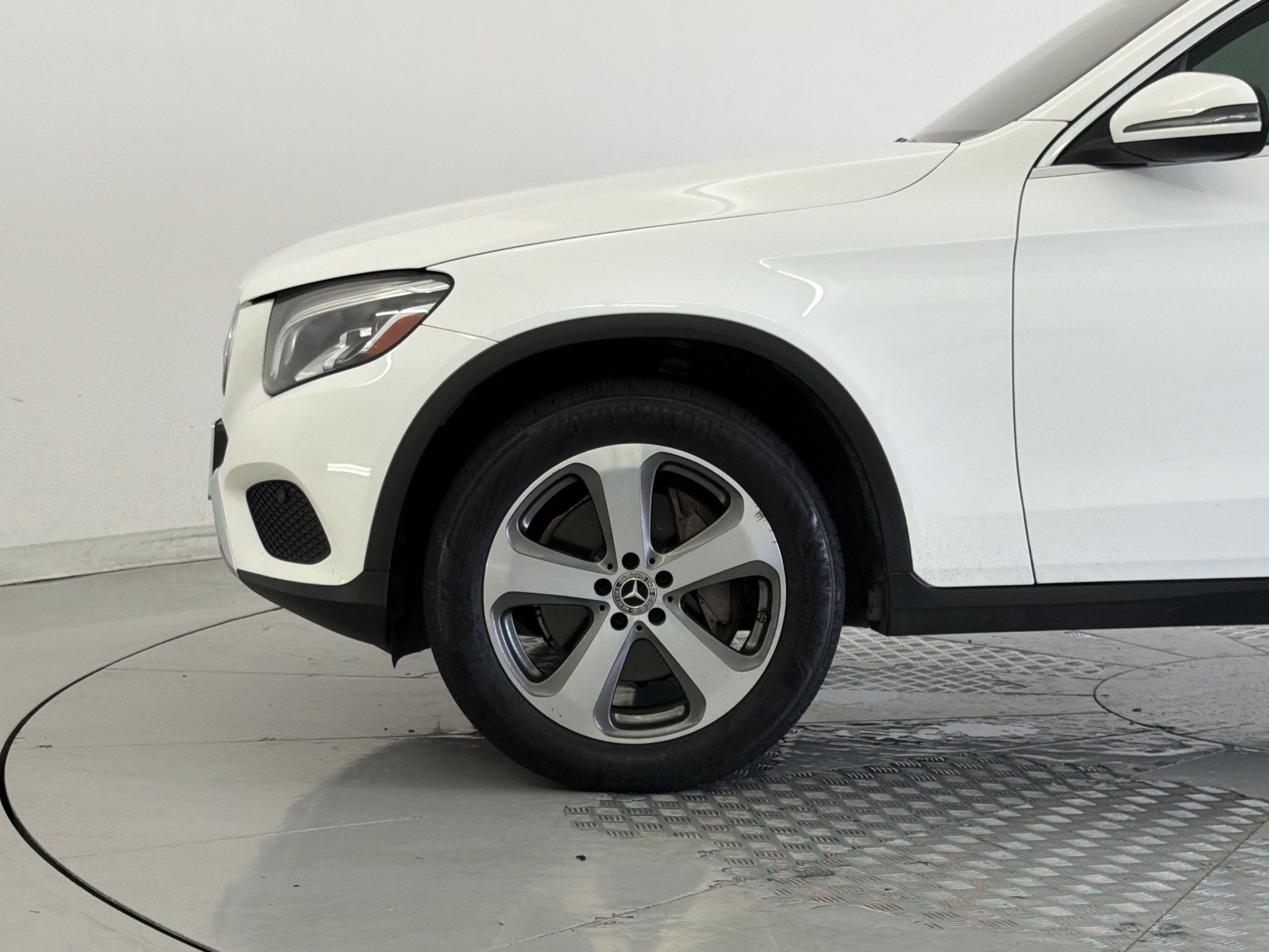 Used 2018 Mercedes-Benz GLC 300 4MATIC Coupe image 25