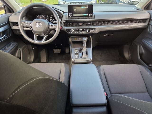 Used 2025 Honda CR-V EX image 17