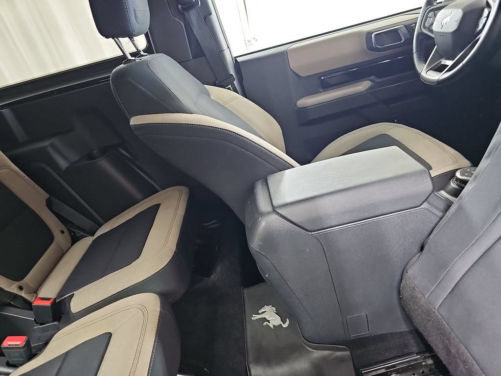 Used 2022 Ford Bronco Big Bend w/ Sasquatch Package AWD/4WD image 14