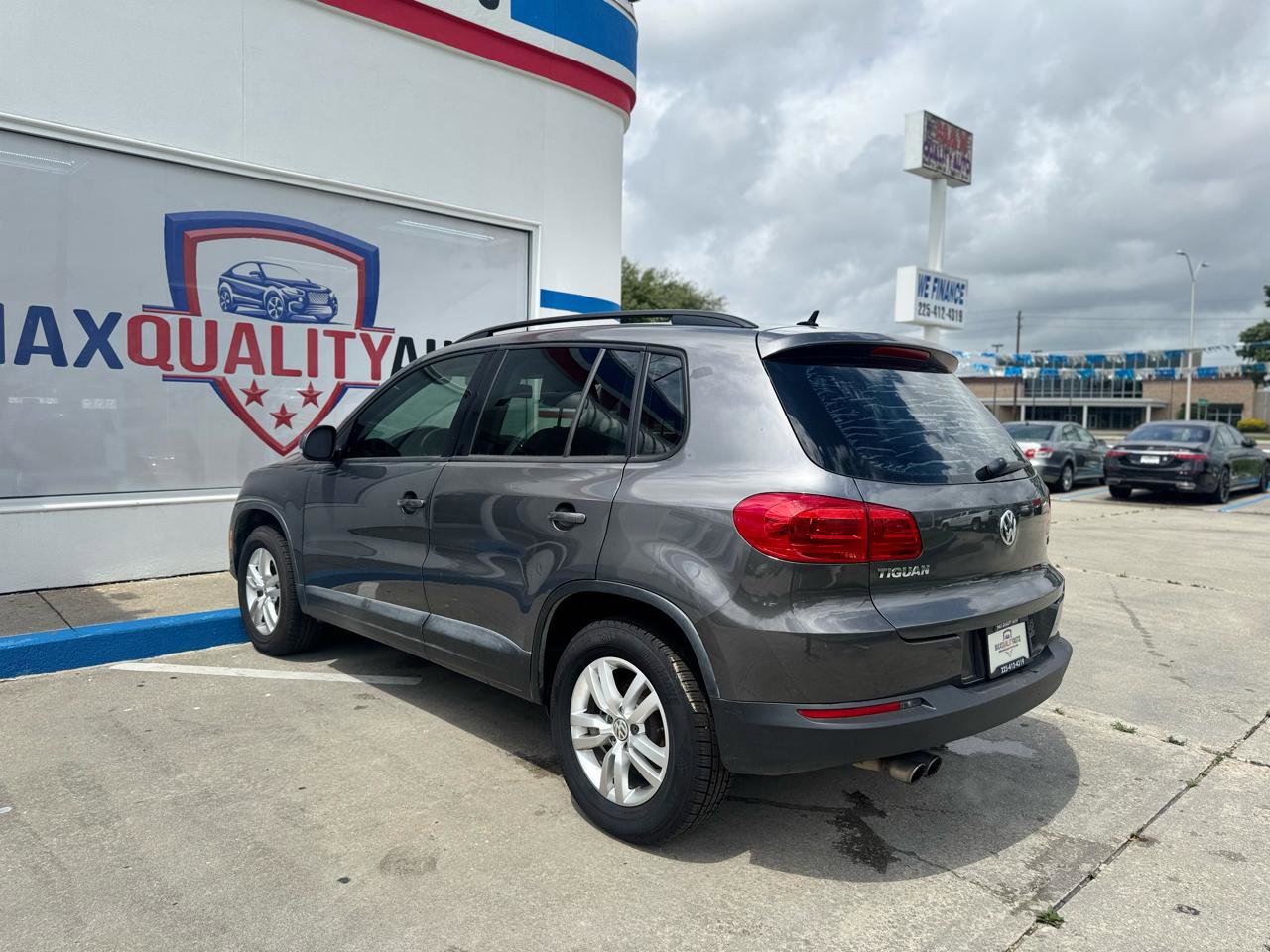 Used 2016 Volkswagen Tiguan S image 29