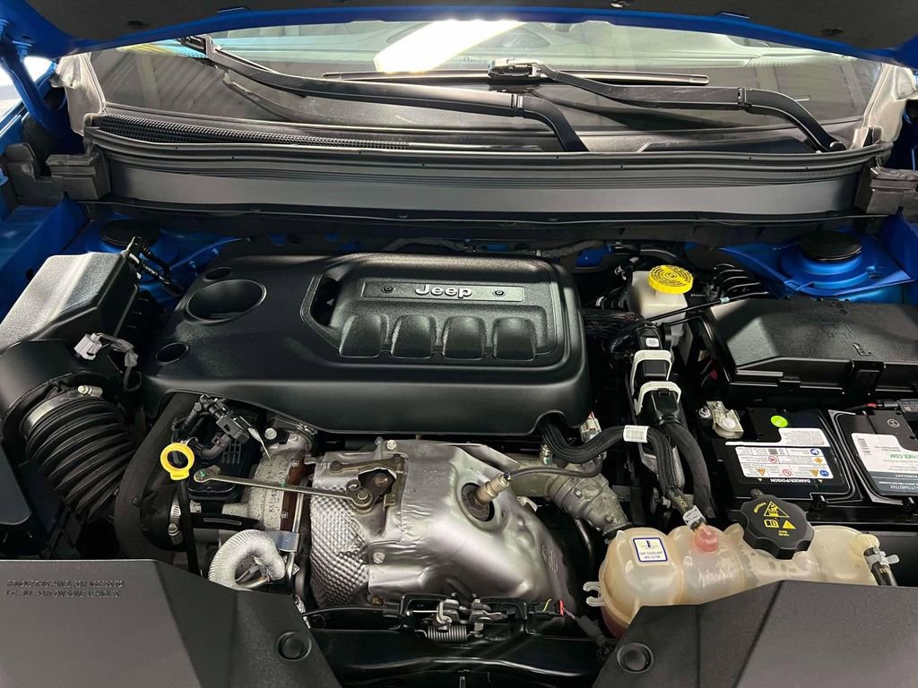 Used 2022 Jeep Cherokee Limited w/ Elite Package image 38