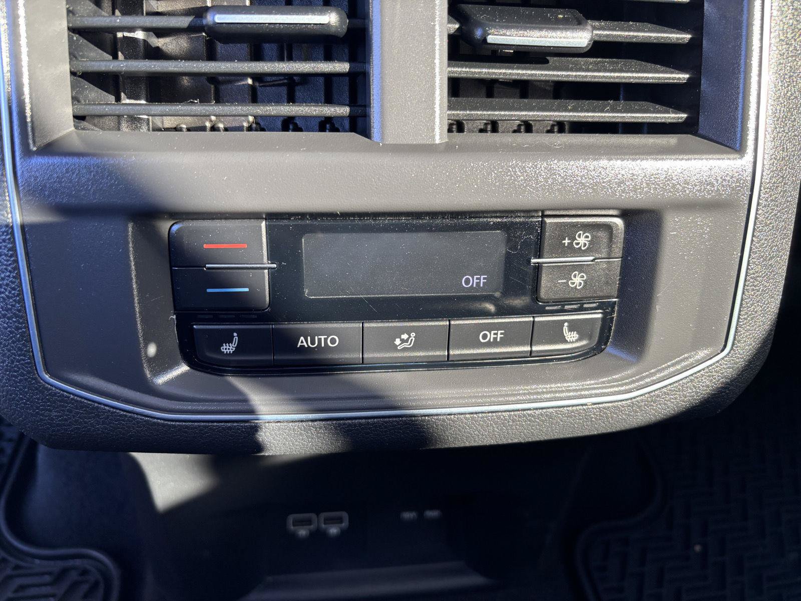 Used 2019 Volkswagen Atlas SEL AWD/4WD image 17