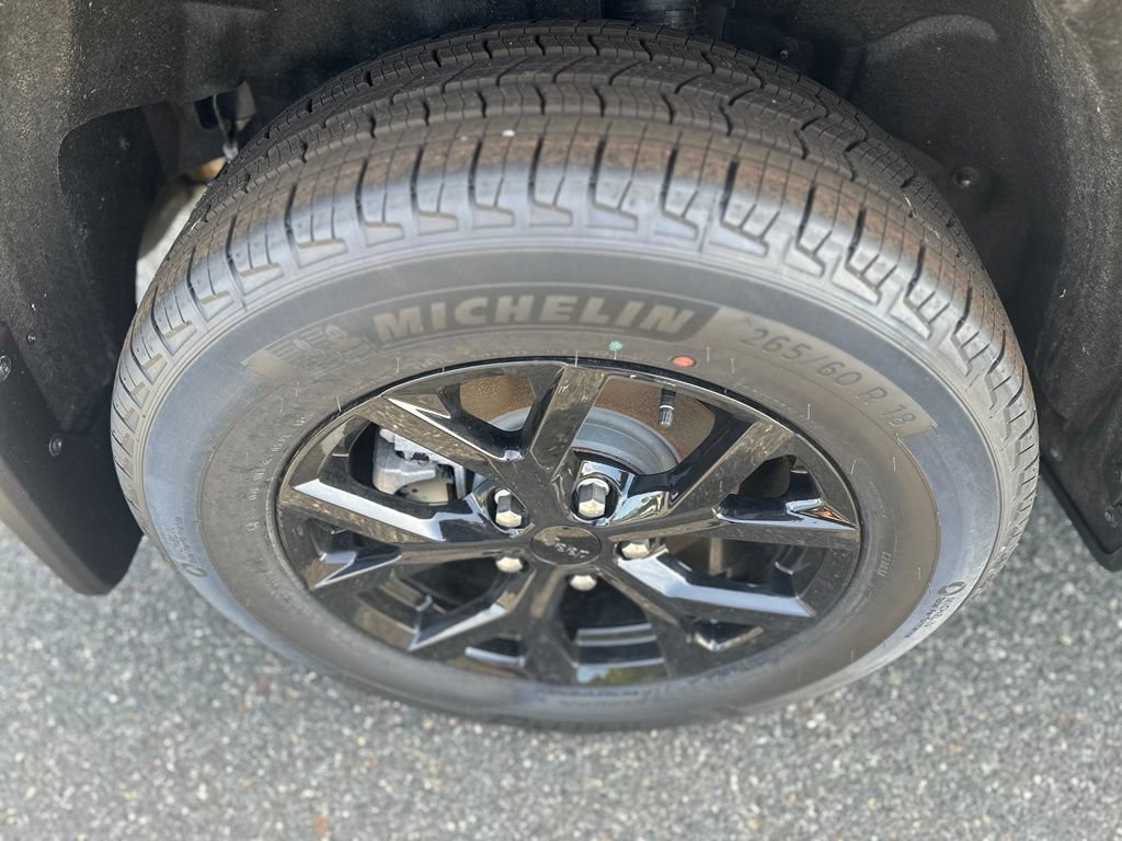 New 2026 Jeep Grand Cherokee Altitude AWD/4WD image 28
