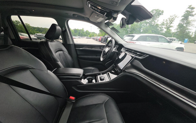 Used 2022 Jeep Grand Cherokee Limited 4xe AWD/4WD image 7