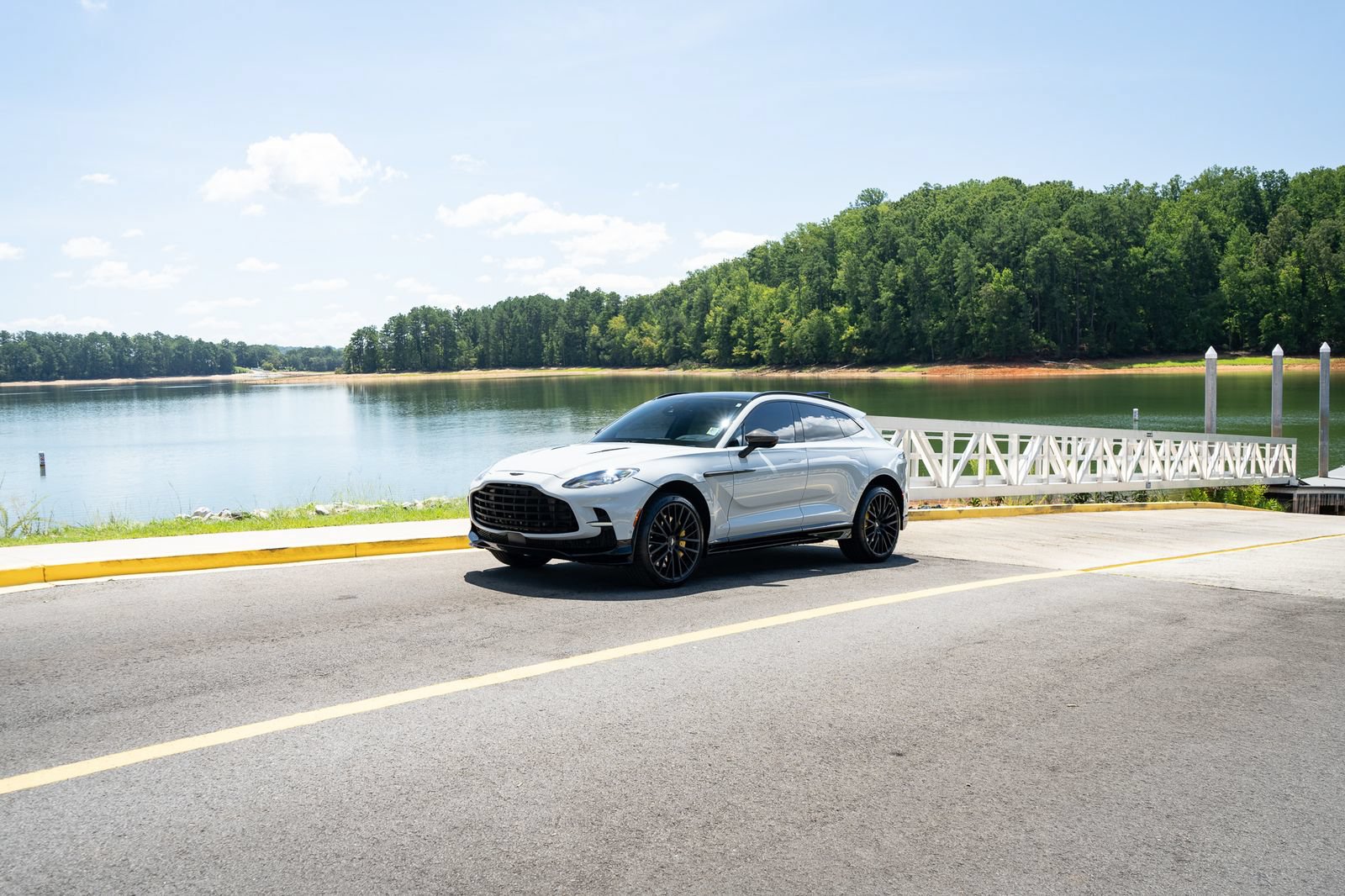 Used 2023 Aston Martin DBX 707 AWD/4WD image 1