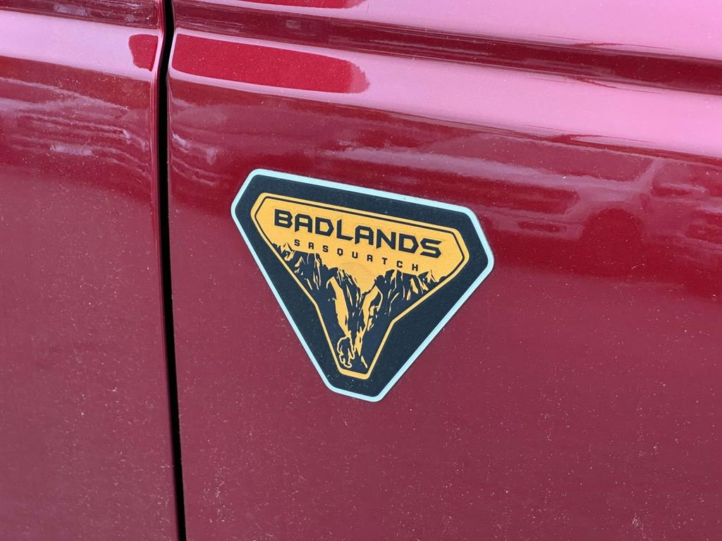 New 2025 Ford Bronco Badlands AWD/4WD image 2