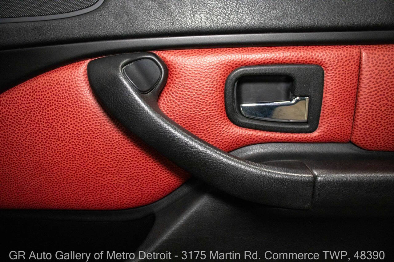 Used 2000 BMW Z3 2.5i image 40