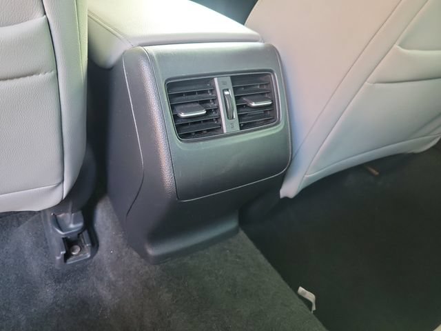 Used 2018 Honda Accord EX-L image 9