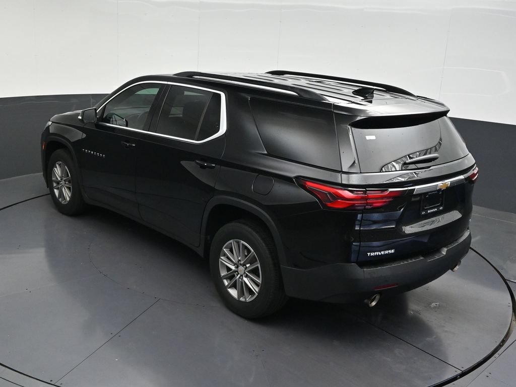 Used 2023 Chevrolet Traverse LT FWD image 18