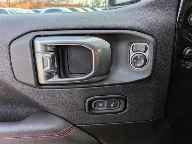 Used 2025 Jeep Gladiator Rubicon image 11