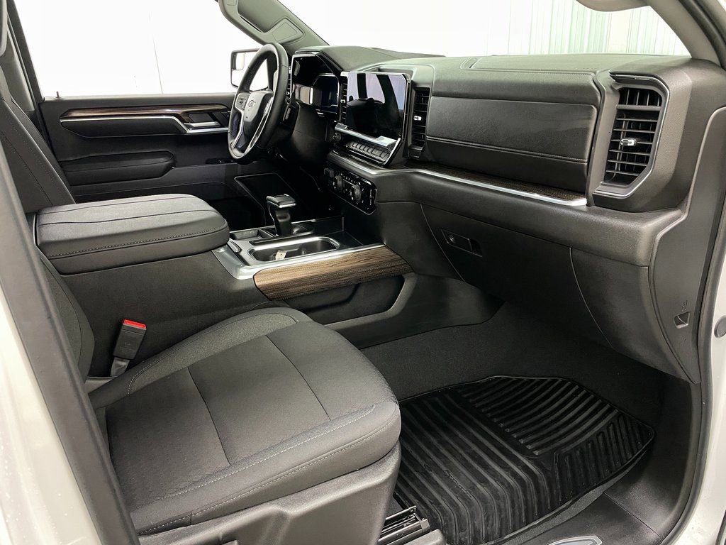 Certified 2025 Chevrolet Silverado 1500 RST image 35