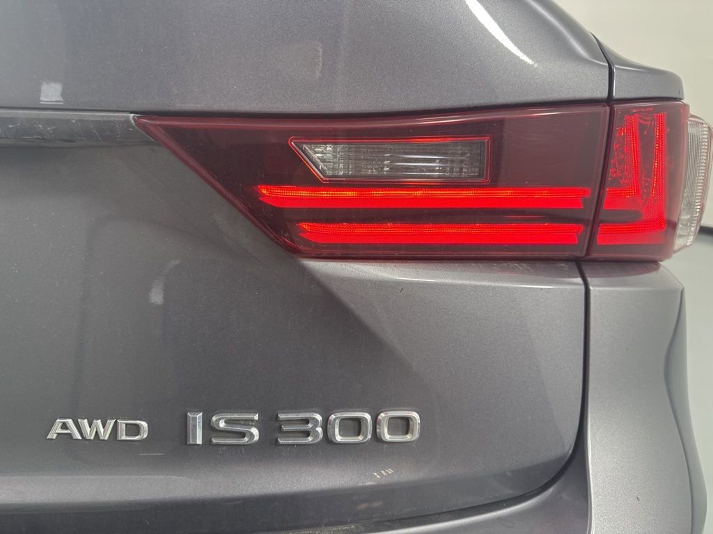 Used 2016 Lexus IS 300 AWD w/ Navigation System Package image 9