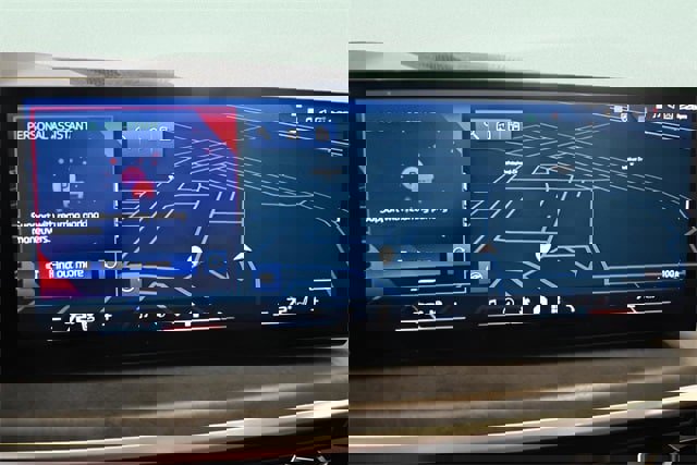 Used 2024 BMW X7 M60i w/ Executive Package image 8