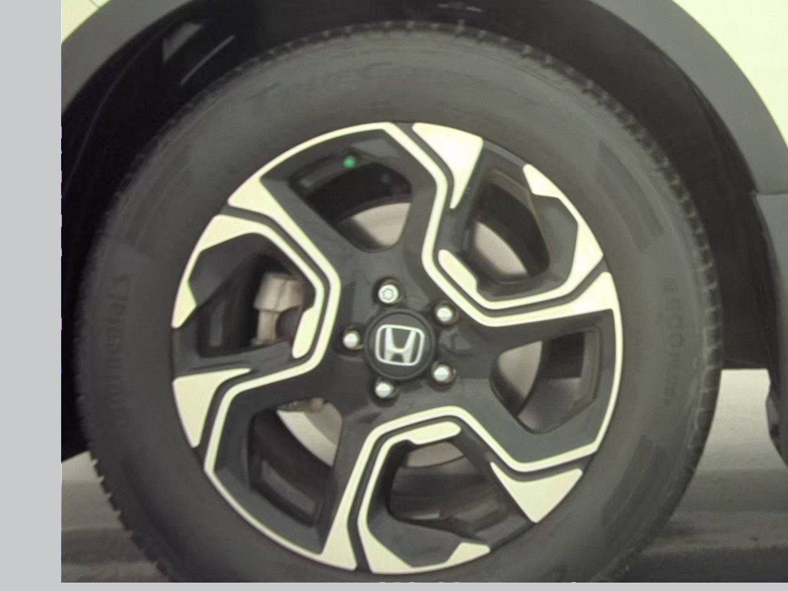 Used 2018 Honda CR-V Touring image 10