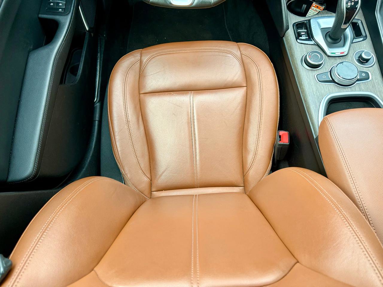 Used 2022 Alfa Romeo Giulia Ti AWD/4WD image 28