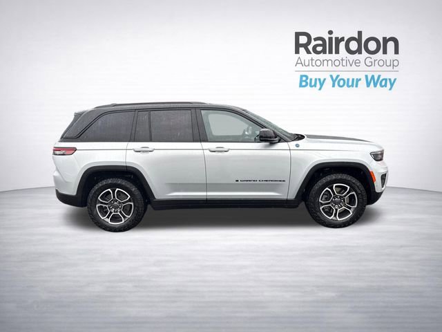 Used 2022 Jeep Grand Cherokee Trailhawk w/ Advanced Protech Group II image 10