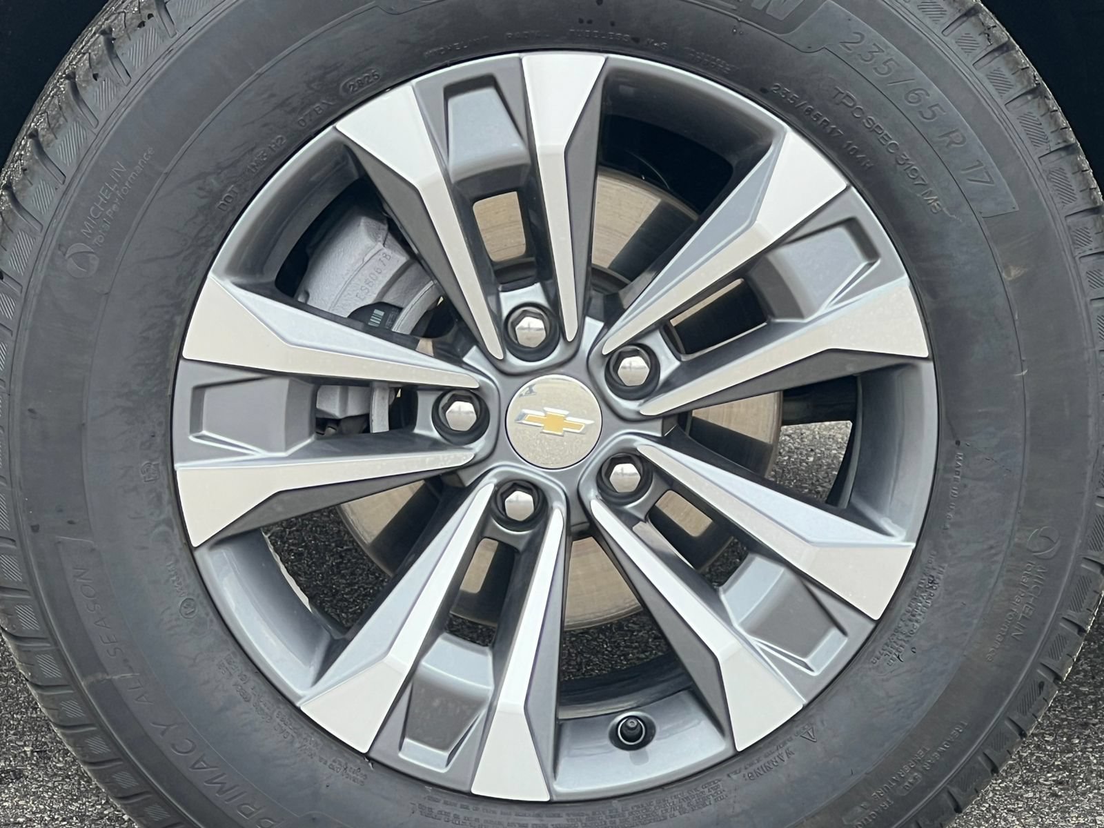 Certified 2026 Chevrolet Equinox LT AWD/4WD image 6