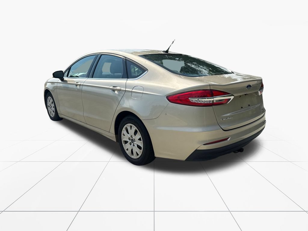 Used 2019 Ford Fusion S FWD image 6