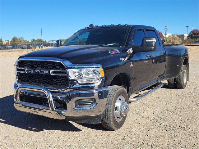 Used 2024 RAM 3500 Tradesman w/ Chrome Appearance Group image 3