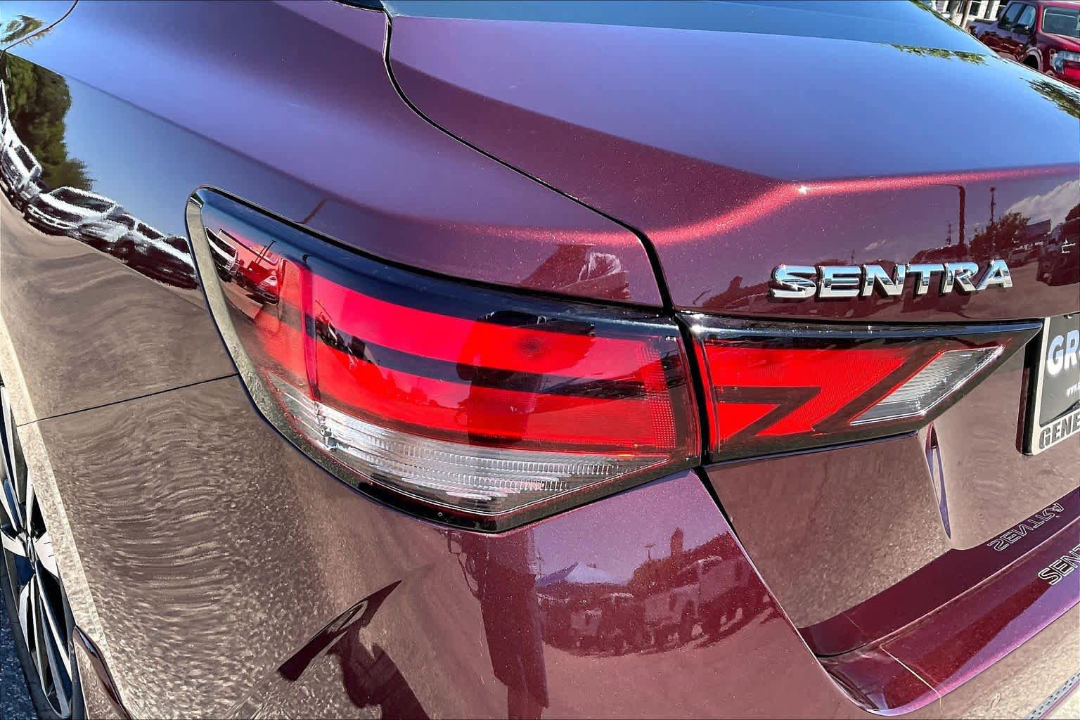 Used 2025 Nissan Sentra SV w/ SV Premium Package FWD image 29