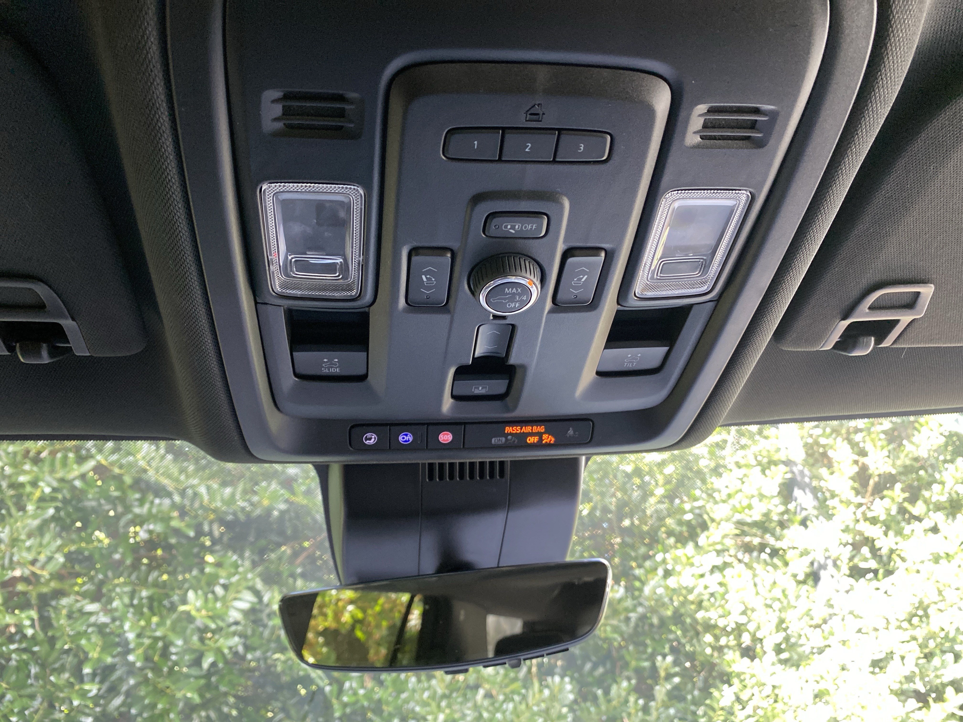 Used 2023 Chevrolet Tahoe Premier AWD/4WD image 33