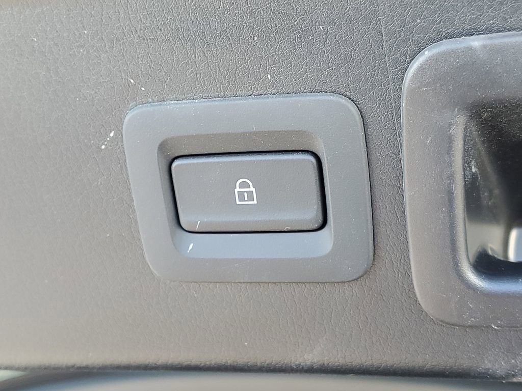 Used 2025 MAZDA CX-30 AWD 2.5 S w/ Preferred Package image 9