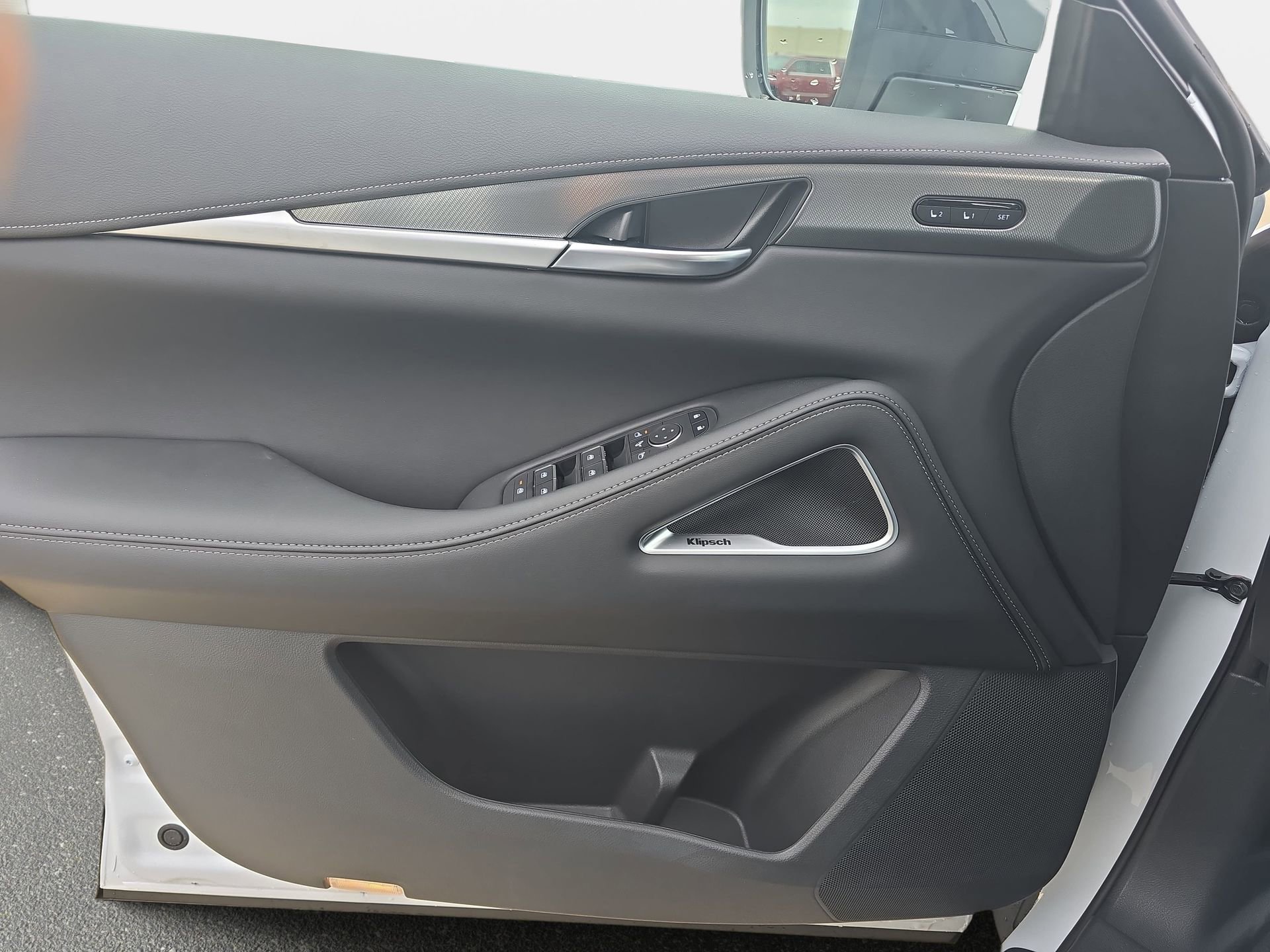 New 2026 INFINITI QX60 Luxe w/ Cargo Package AWD/4WD image 26