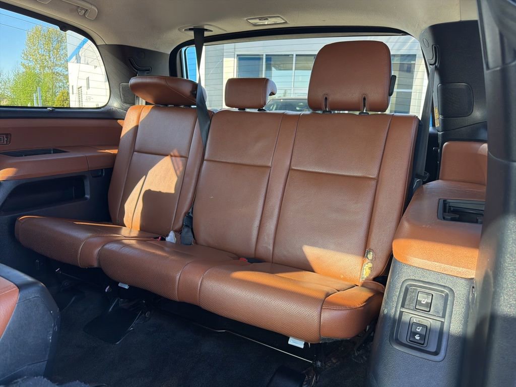 Used 2012 Toyota Sequoia Platinum AWD/4WD image 27